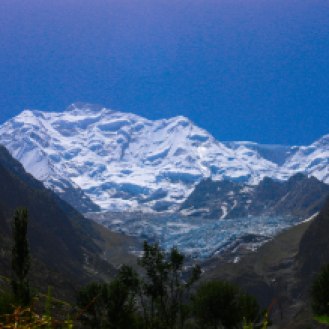 Rakaposhi 7.788 m mit Gletscher